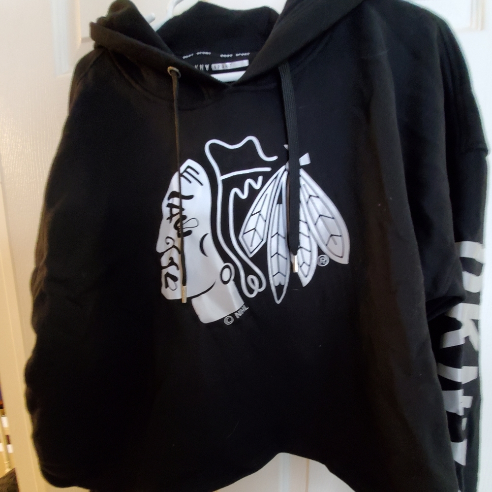 DKNY Blackhawks Sweatshirt Crop Size 2XL